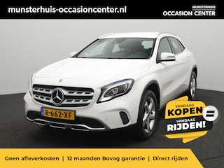 Mercedes-Benz GLA 180 Premium Plus - RIJKLAARPRIJS - Automaat - Navigatiesysteem - Stoelverwarming