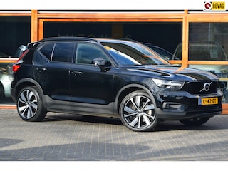 Volvo XC40 Recharge P8 AWD R-Design | Trekhaak | Stoel + Stuur Verwarmd | Adaptive Cruise |