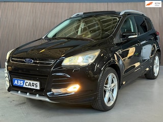 Ford Kuga 1.5 Titanium Plus |PANO|LEER|CAMERA|STOELVERWARMING|PDC V+A|ELEK KOFFERKLEP|CRUISE|CLIMA|TREKHAAK|KEYLESS|NAVI