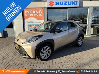 Toyota Aygo 1.0 VVT-i S-CVT Play | Automaat | Stoelverwarming | Achteruitrijcamera |