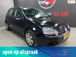 Volkswagen Golf 1.6 FSI Trendline | CarPlay | Camera | Cruise | Airco | APK