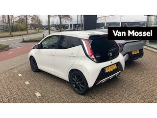 Toyota Aygo 1.0 VVT-i x-sport APPLE CARPLAY / ANDROID AUTO | CAMERA | CRUISE | AIRCO | LMV | ONDERHOUDEN | 12 MAANDEN BOVAG GARANTIE |