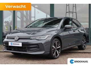 Volkswagen Golf Life Edition eHybrid | 'App-Connect' draadloze smartphone integratie | Achterbank in ongelijke delen neerklapbaar incl. middenarmsteun en doorlaadmogelijkheid | Achteruitrijcamera (Rear View)