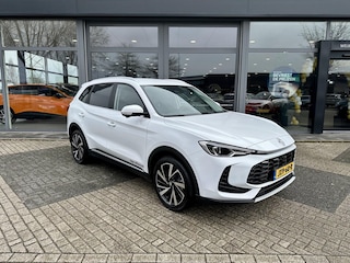 MG ZS 1.5 Hybrid+ Aut. Luxury | Leder | Elektrische stoelen | Stoel/stuur-verwarming | 360 Camera | DEMO-VOORDEEL