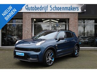 Lynk & Co 01 1.5 MY23! 6.6Kwh ZWARTE-HEMEL ROLHOES MY23 360-CAMERA PANO/SCHUIF INFINITY DAB NAVI CARPLAY STOELVERWARMING ELEK.ACHTERKLEP 20"LMV