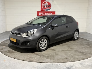 Kia Rio 1.2 CVVT Super Pack, 3 deurs,2e eigenaar, Cruise control, Volledig dealer onderhouden, Parkeersensoren achter, Afneembare trekhaak, Blue tooth, 3 maanden garantie