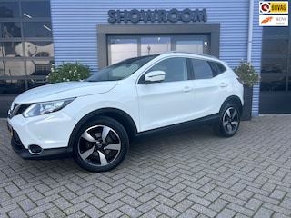 Nissan Qashqai 1.2 Connect Edition|Cruise|Pano|Camera360|Navi