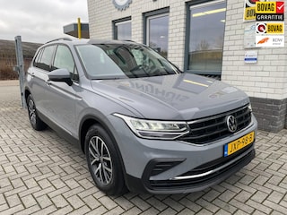 Volkswagen Tiguan 1.5 TSI Life / Carplay / Add. Cruise / Climate Controle / Telefoon / Stoelverwarming