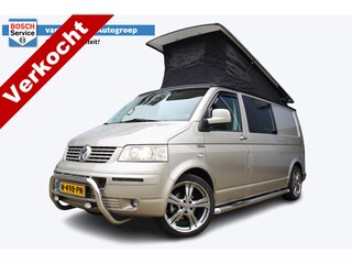 Volkswagen Transporter TDI 2.5 | 5 Cilinder | Zeer nette Camper! | Hefdak | Cruise controle | Airco | Trekhaak | Achteruitrijcamera | 4 Persoons | 2 Slaapplekken | Lederen bekleding | Keuken | 20 Inch LMV |