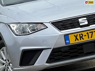 Seat Ibiza 1.0 TSI Style Bsns Intense Automaat - Urban Silver - Panorama/Carplay/Camera