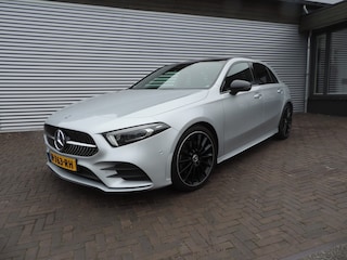 Mercedes-Benz A-klasse 220 Launch Edition Premium Plus panorama dak sfeerlicht vol vol