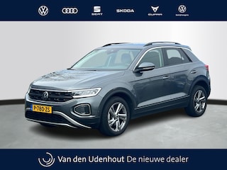Volkswagen T-Roc 1.5 TSI 150pk DSG Life 75 Edition Navigatie Camera
