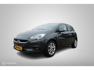 Opel Corsa 1.4 Favourite, Trekhaak, Parkeersensoren achter, Apple Carplay/Android Auto, DAB, Cruise control