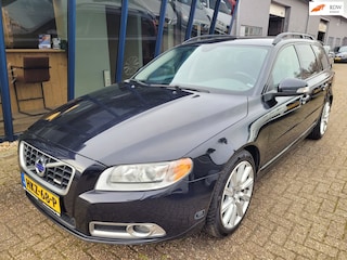 Volvo V70 2.5FT R-Design 230PK LEER / XENON / PDC / ECC