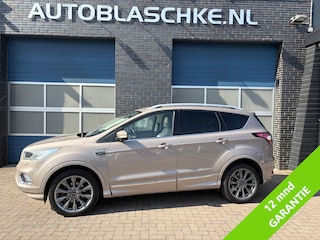 Ford Kuga 1.5 EcoBoost Vignale, pano, trekhaak,leder
