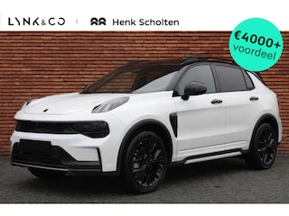 Lynk & Co 01 1.5 More | UIT VOORRAAD LEVERBAAR | 360 Graden camera | Actieve LED Koplampen | Schuif-/Kanteldak | Premium Audio By Harman Kardon | Sfeerverlichting | Dodehoekassistent | Adaptieve Cruise Control | Stuurverwarming | Stoelverwarming | Bestuurdersstoel met geheugen | Getint glas | Elektrisch bedienbare achterklep | Draadloos telefoonoplader