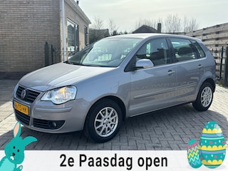 Volkswagen Polo 1.4-16V Optive | airco | cruise control | nieuwe apk bij levering !