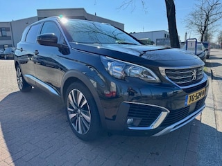 Peugeot 5008 1.2 PureTech Allure 7 Persoons Airco/ECC,Cruisecontrol,Navigatie,Half Leder