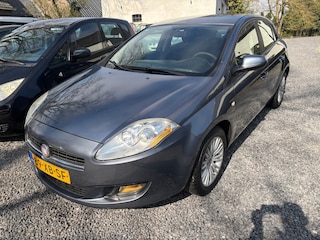 Fiat Bravo 1.4 Dynamic NIEUWSTAAT