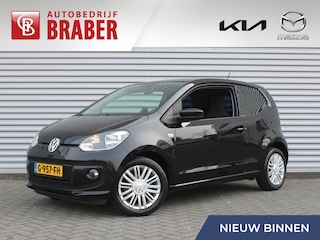 Volkswagen Up 1.0 Groove Up! | 3-Drs | Navi | Airco | Stoelverwarming | 16'' LM velgen | Privacy Glass |