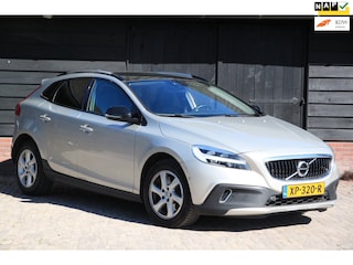 Volvo V40 1.5 T3 Polar+ Luxury Panorama/Camera/Leer/Parkeersensor v,a/Trekhaak afneembaar