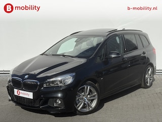BMW 2-serie Tourer 220i High Executive M-Sport Trekhaak 1.500KG | Panoramadak | Hifi Sound | Head-Up | Navigatie Prof. | Sportstoelen |