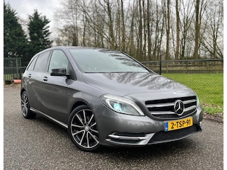 Mercedes-Benz B-klasse 180 Ambition /Panoramadak/Dealer onderhouden