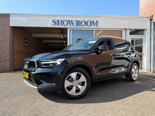 Volvo XC40 Momentum Business - 2.0 Liter (Hybrid) - 197 PK - Electrische Kofferklep - Achteruitrijcamera - Stoel- en stuurverwarm.
