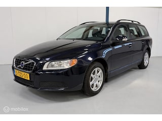 Volvo V70 2.5T Momentum AUTOMAAT / LEER / XENON