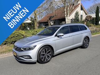 Volkswagen Passat Variant 2.0 TDI 150PK DSG•Pano•ACC