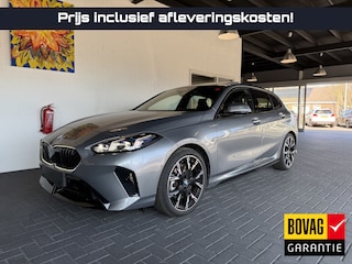 BMW 123 xDrive / M Sport / Panodak / Head Up disp / Harman-Kardon / Iconic Glow /