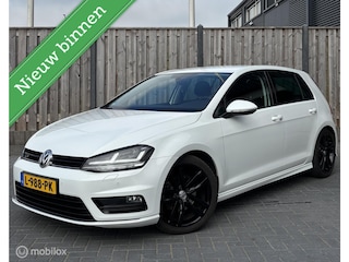 Volkswagen Golf 1.4 TSI Connected Series/R Line/Navi/Cruise/