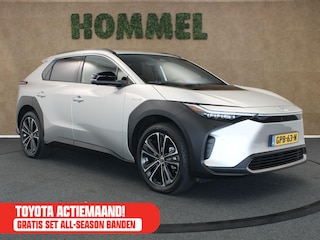 Toyota bZ4X Premium 71 kWh - ORIGINEEL NEDERLANDSE AUTO - STOELVERWARMING VOOR EN ACHTER - ELEKTRISCHE ACHTERKLEP - MEMORY SEATS - STOELVENTILATIE VOORZIJDE - JBL PREMIUM AUDIO - STUURVERWARMING - DODEHOEKDETECTIE - NAVIGATIE - 360 GRADEN CAMERA