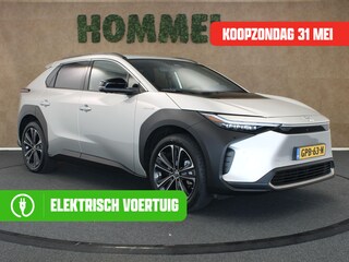 Toyota bZ4X Premium 71 kWh - ORIGINEEL NEDERLANDSE AUTO - STOELVERWARMING VOOR EN ACHTER - ELEKTRISCHE ACHTERKLEP - MEMORY SEATS - STOELVENTILATIE VOORZIJDE - JBL PREMIUM AUDIO - STUURVERWARMING - DODEHOEKDETECTIE - NAVIGATIE - 360 GRADEN CAMERA