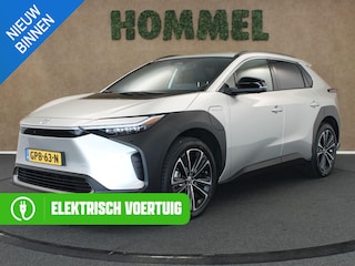 Toyota bZ4X Premium 71 kWh - ORIGINEEL NEDERLANDSE AUTO - STOELVERWARMING VOOR EN ACHTER - ELEKTRISCHE ACHTERKLEP - MEMORY SEATS - STOELVENTILATIE VOORZIJDE - JBL PREMIUM AUDIO - STUURVERWARMING - DODEHOEKDETECTIE - NAVIGATIE - 360 GRADEN CAMERA