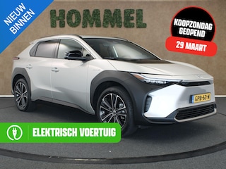Toyota bZ4X Premium 71 kWh - ORIGINEEL NEDERLANDSE AUTO - STOELVERWARMING VOOR EN ACHTER - ELEKTRISCHE ACHTERKLEP - MEMORY SEATS - STOELVENTILATIE VOORZIJDE - JBL PREMIUM AUDIO - STUURVERWARMING - DODEHOEKDETECTIE - NAVIGATIE - 360 GRADEN CAMERA