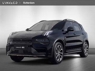 Lynk & Co 01 | CORE | UIT VOORRAAD LEVERBAAR!| | Achteruitrij camera |
