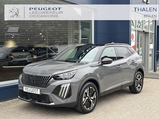Peugeot 2008 1.2 Hybrid 145 PK GT | Meest Complete Uitvoering | Slechts 16.880 KM | Navigatie | 360 Graden Camera | Adaptieve Cruise Control | All Season Banden | Grip Control | Climate Control | Full LED Verlichting | Zwart Dak | Hoge Zitpositie | 17" Lichtmetalen Velgen |