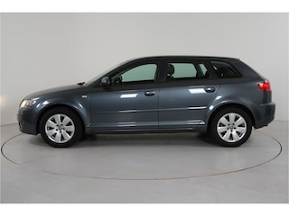 Audi A3 Sportback 1.6 Attraction | Trekhaak | Cruise | Sportstoelen |