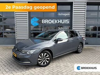 Volkswagen Golf 1.5 TSI 150pk Life | Navigatie | Trekhaak | Stoelverwarming |