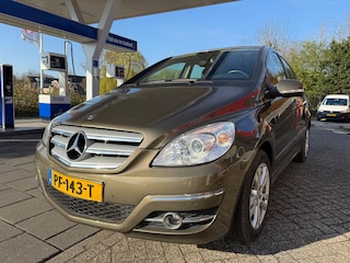 Mercedes-Benz B-klasse 160 BlueEFFICIENCY Business Class / Parkeersensoren / Bluetooth / Airco / Stoelverwarming