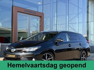 Toyota Auris 1.2 T | Cruise | Stoelverwarming | Lane Assist | Bluetooth | Navigatie | Achteruitrijcamera |