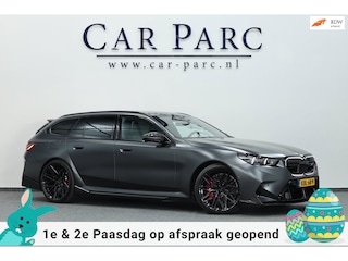 BMW 5-serie Touring 900+PK BTW/AKRAPOVIC OPF DELETED/CARBON M-PERFORMANCE/21" LMV/BOWERS & WILKINS/PANO/HUD/FABRIEKSGARANTIE!