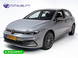 Volkswagen Golf 1.4 eHybrid Style | Standkachel | Stuur-, Stoel- & Achterbankverw. | Adap. Cruise | Travel assist | Camera, Ergo Active stoel met massage, IQ Led