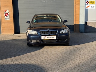 BMW 320i | Sportieve BMW 320i | Comfort & rijplezier!