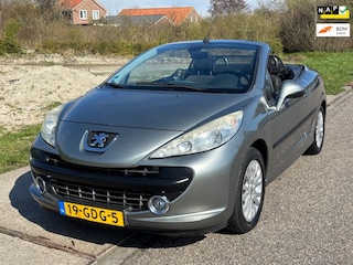 Peugeot 207 CC 1.6 VTi Airco Electric pakket Audio-CD/MP3 ABS LMV 16" Colorpakket Sportstoelen Trekhaak Dealeronderhoud Nieuwe Apk