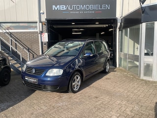 Volkswagen Touran 1.6 Business/APK/Trekhaak/LM Velgen/NAP/Airco-Nette Auto!