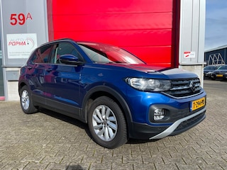 Volkswagen T-Cross 1.0 TSI 110pk Life Automaat / Trekhaak / Navi via Apple/Android / Park sensoren voor/achter Hoge instap en zit
