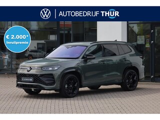 Volkswagen Tayron 1.5 eHybrid R-Line Edition 272PK / 200kW LED Matrix IQ. Light, 360° rondomzichtcamera, panoramadak, head-up display, verwarm- en ventileerbare voorstoelen met massagefunctie, verwarmbare achterbank, lederen bekleding, dodehoekdetectie (Side Assist), Apple Carplay & Android Auto, autonome parkeerfunctie, verwarmbare voorruit, Travel Assist, 20'' LMV 'York'