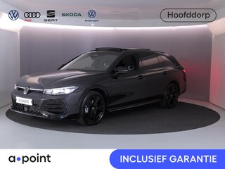 Volkswagen Passat Variant 1.5 eHybrid R-Line Edition 272 pk Automaat (DSG) | Verlengde garantie | Navigatie | Panoramadak | Trekhaak (wegklapbaar) | Parkeersensoren (Park assist) | Rondomzicht camera | Stoelverwarming v/a | R-Line |
